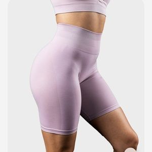 Green Alphalete Amplify Biker Shorts